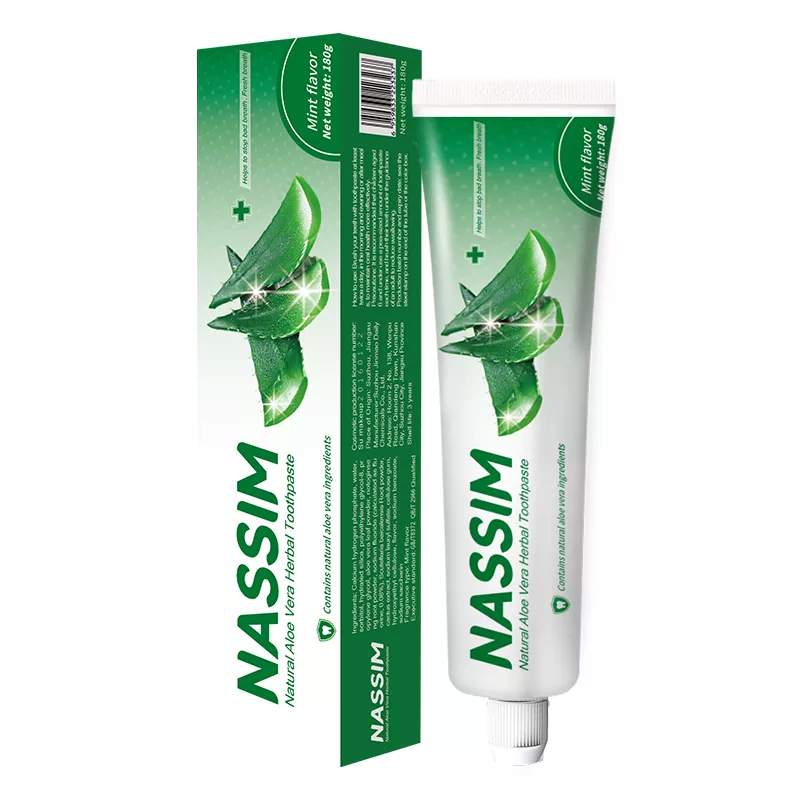 Pasta de dente com ervas e menta e aloe vera
